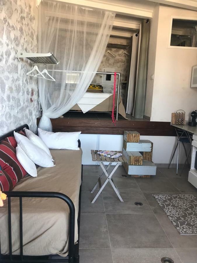 Le Cabanon Bleu Sur La Plage Марсилия Екстериор снимка