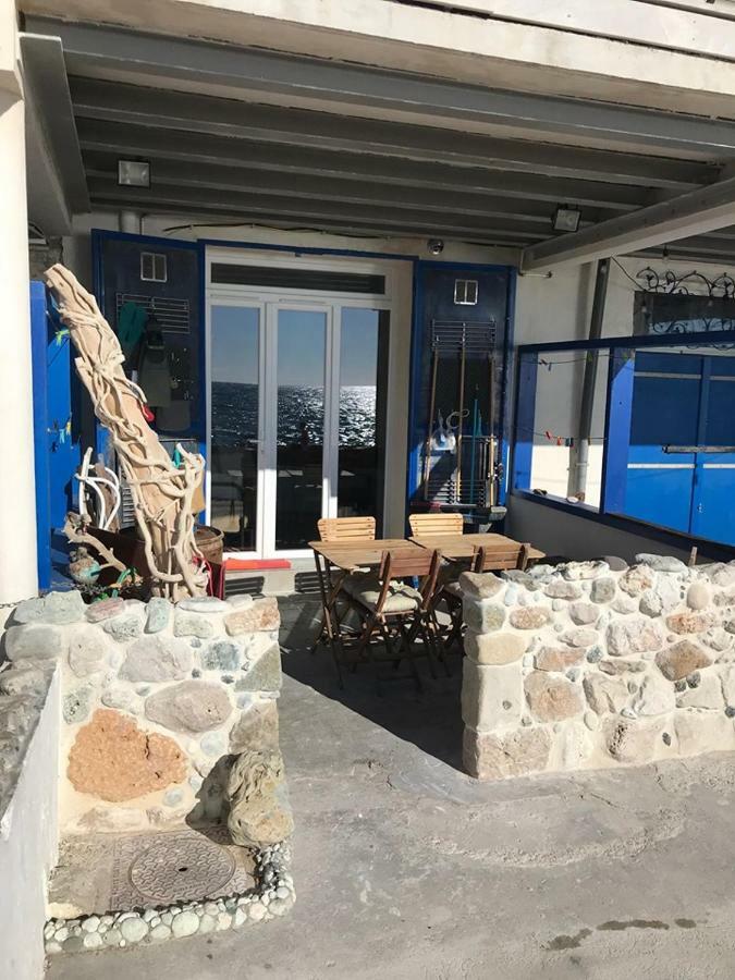 Le Cabanon Bleu Sur La Plage Марсилия Екстериор снимка