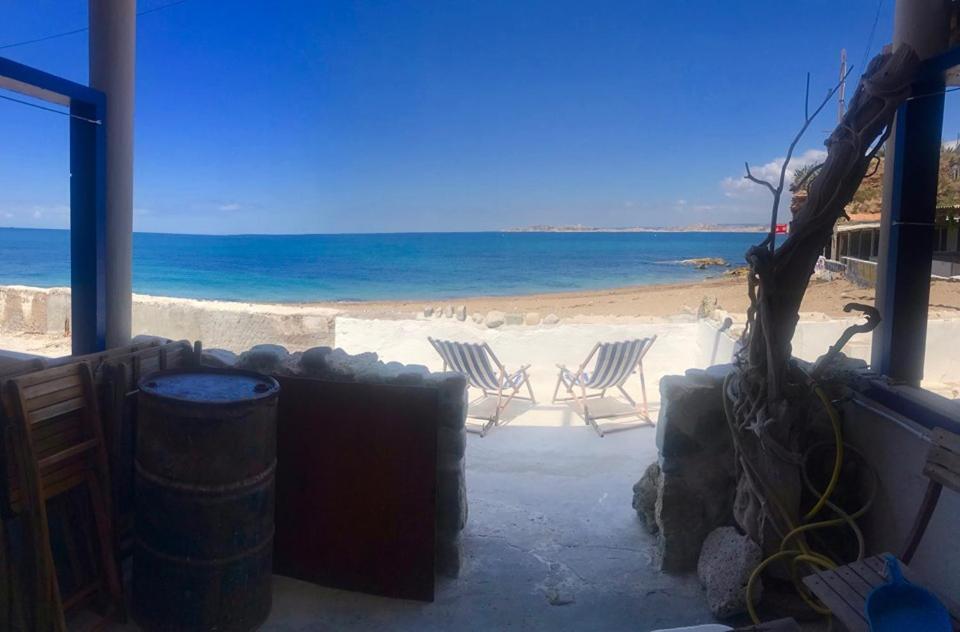 Le Cabanon Bleu Sur La Plage Марсилия Екстериор снимка